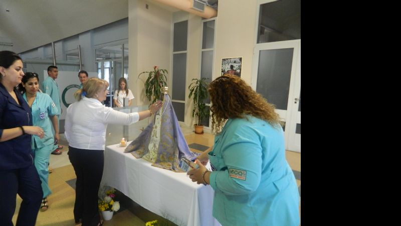 La Virgen del Valle visita el Ministerio de Salud y ECA