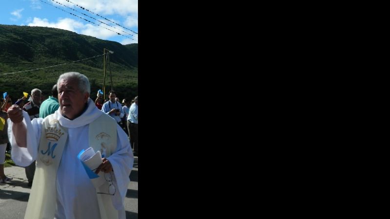 El Padre Bernardo Canal Feijóo cumple 50 años de sacerdocio