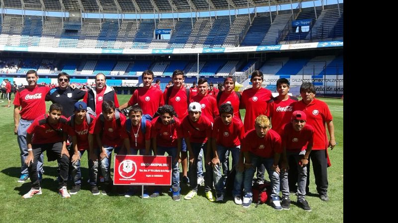 Gran experiencia de la Esc. 76 en la final de la Copa “Coca Cola”