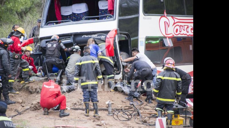 Se accidentó un ómnibus cuando volvía de la Virgen del Cerro