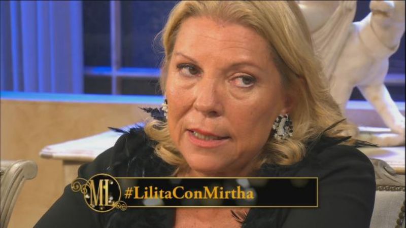 Carrió cuestionó al gabinete de Macri y pidió que Angelici "se retire"