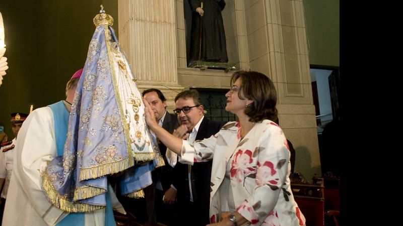 La Gobernadora participó de la Bajada de la Virgen