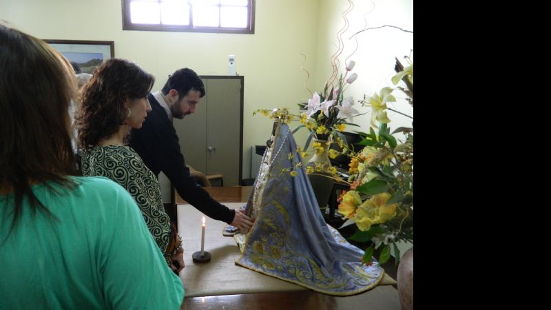 La Virgen del Valle visita por primera vez las oficinas de YMAD