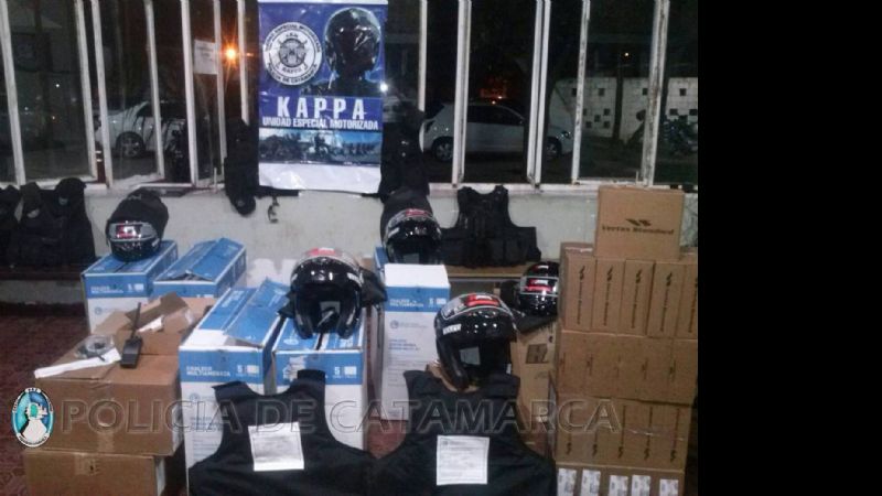 Entregan elementos en dos dependencias policiales de la Capital