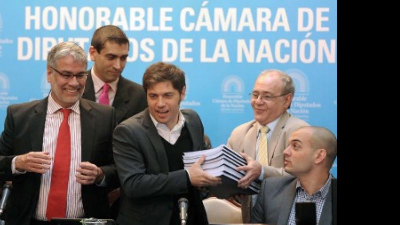 El Gobierno promulgó el Presupuesto 2016 y la prórroga de la ley de emergencia económica