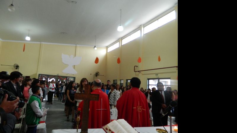 Más de 50 chicos recibieron la Confirmación en la comunidad Santa Maravillas de Jesús