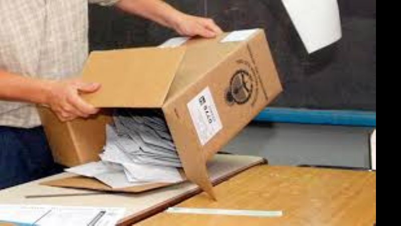 Jóvenes fiscales solicitan pago