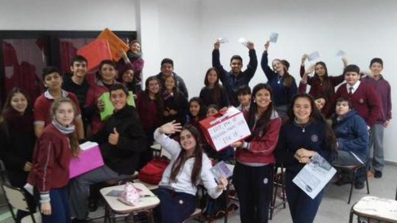 Alumnos catamarqueños colaboran con el Hospital Garrahan