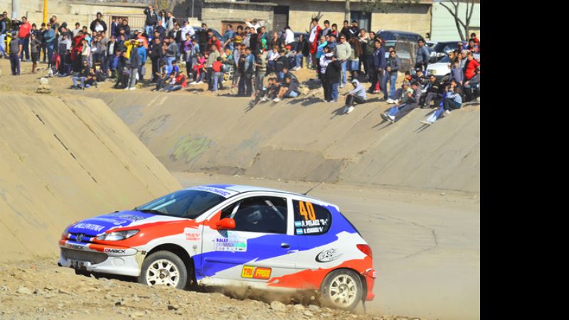Enzo López va ganando el GP “Coronación” del Rally Provincial