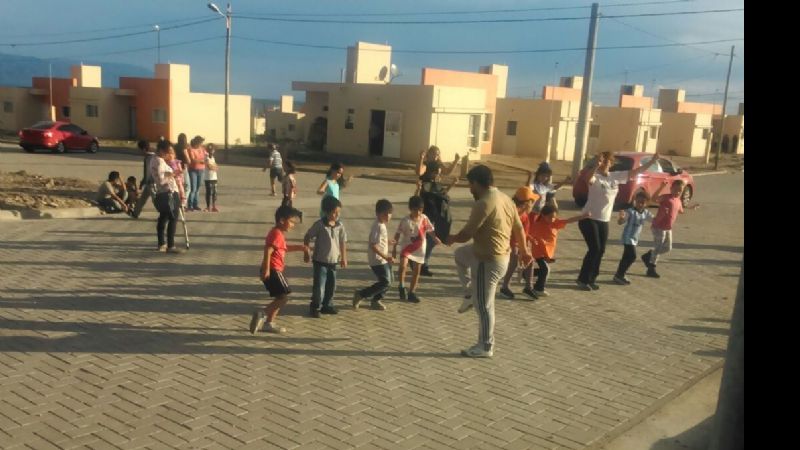 Fogón de la tradición y la amistad de vecinos de Valle Chico