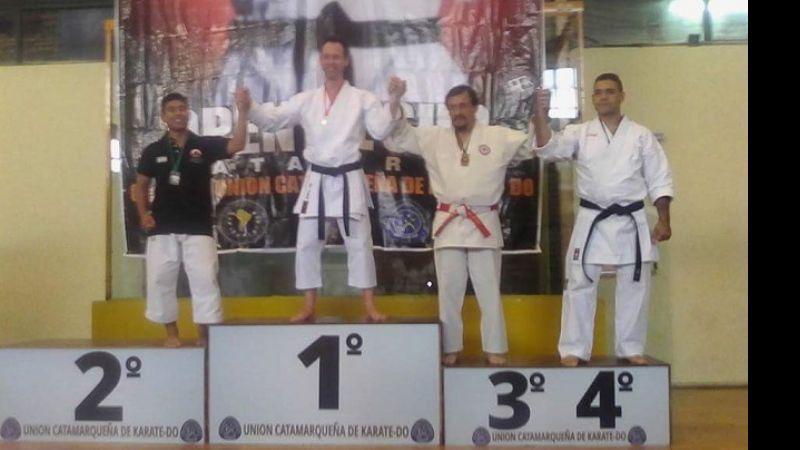Karatecas catamarqueños obtuvieron 76 medallas en el Open del Sur