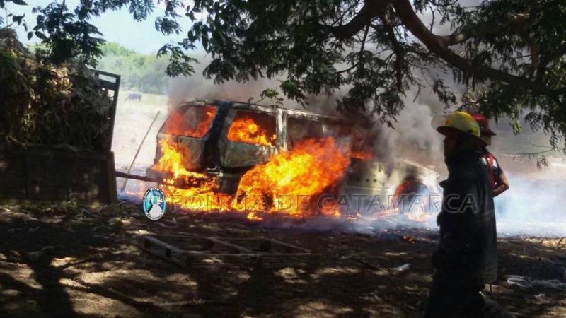 Se incendió una camioneta