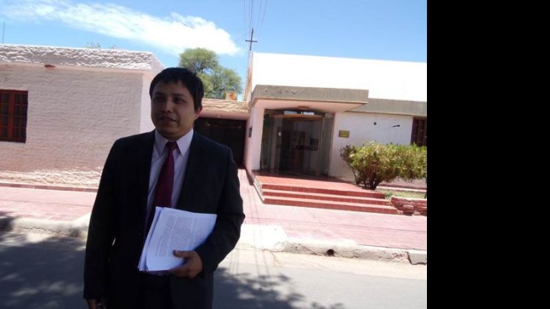 Nóblega evalúa declarar emergencia económica y represalias contra Ávila