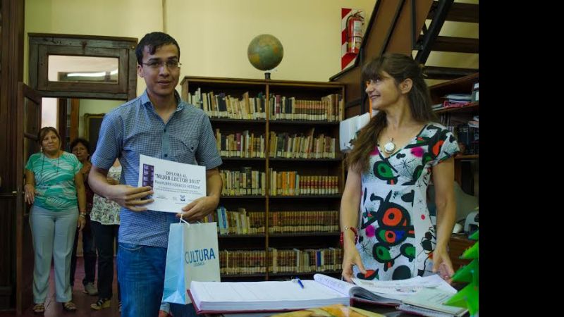 La “mejor lectora” del año fue Nélida Ponti de Buceta, de 82 años