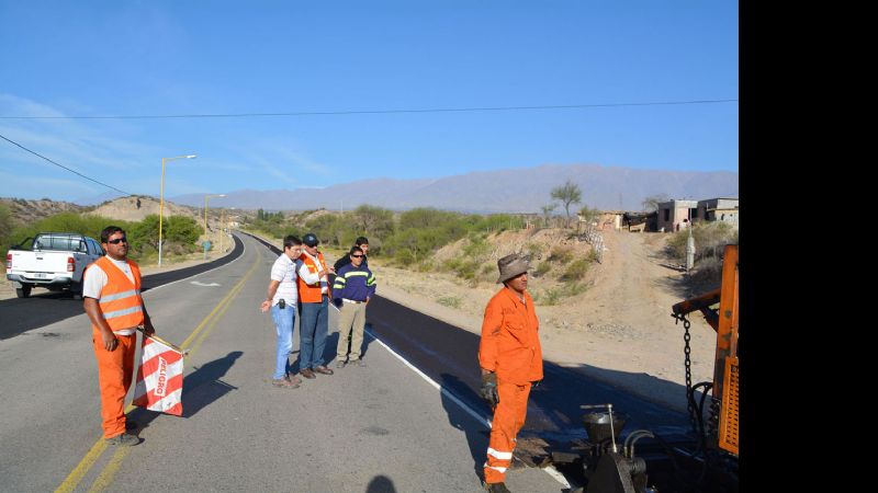 Ruta 40: Precaución por trabajos de repavimentación en Agua Clara-El Eje