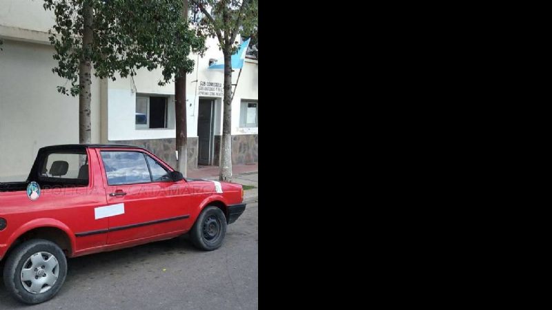 Arrestan a un hombre y secuestran una camioneta en FME