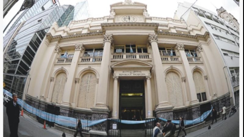 Fin de una era: el Gobierno anunciará esta tarde el fin del cepo al dólar