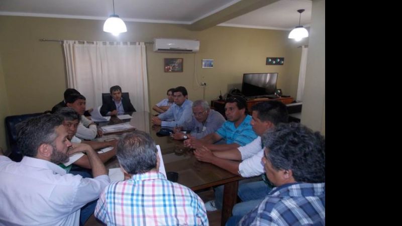 Nóblega dio marcha atrás con el decreto de despidos