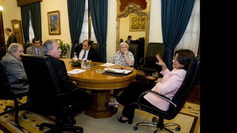 Lucía recibió a los integrantes de la Corte de Justicia