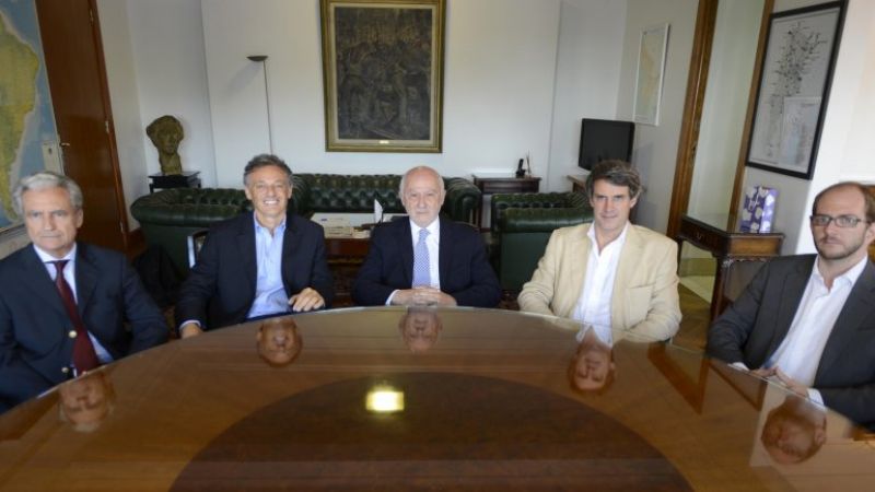 Gobierno acordó con laboratorios nacionales bajar precios de medicamentos