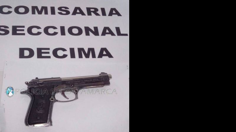 Secuestran una motocicleta y una réplica de arma de fuego