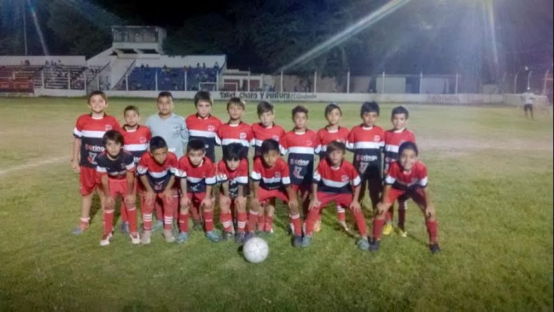 La Carrera metió tres equipos en las finales de los pibes chacareros