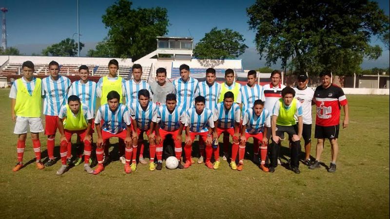 Las inferiores chacareras se definen en el estadio de la Liga Capitalina