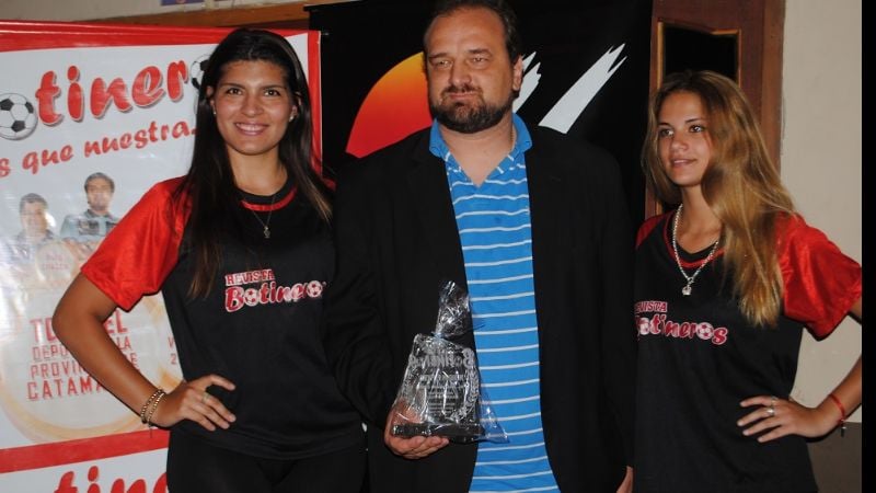 El programa “Botineros al aire” premio al fútbol catamarqueño