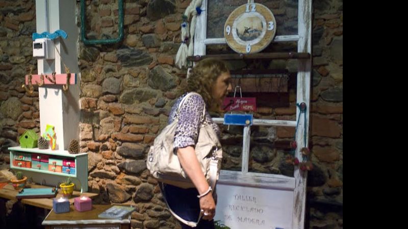 Más de 40 alumnos culminaron los talleres de fotografía y reciclado de madera