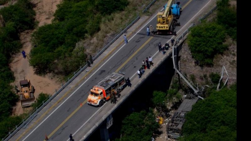 El abogado de los gendarmes que fallecieron en Salta aseguró que el micro "no podía circular"