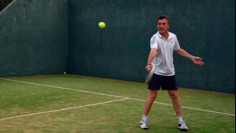 Murió mientras estaba jugando al paddle con Macri