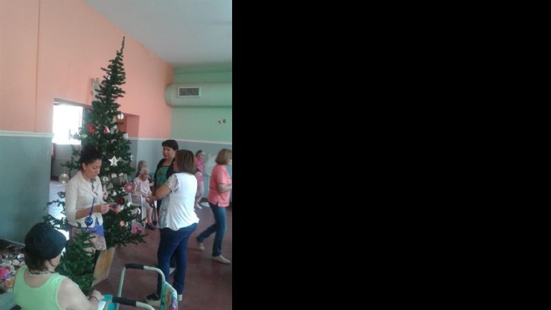Celebración de fin de año en el Hogar de Ancianos