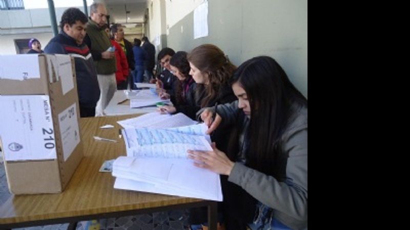 Pago a autoridades de mesa