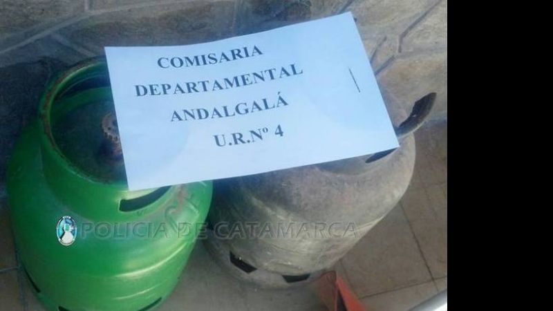 Aprehenden a tres jóvenes y recuperan elementos robados en Andalgalá