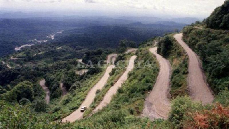 Tucumán y Catamarca acordaron impulsar un corredor bioceánico hacia Chile