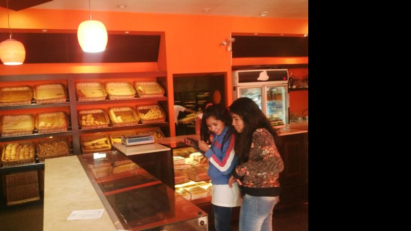 Panaderos preocupados por el aumento en la harina