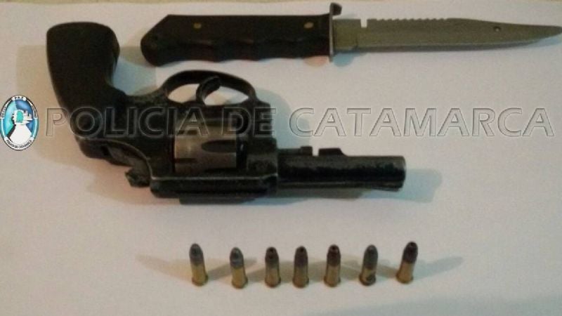 Detienen a santiagueño con un arma de fuego