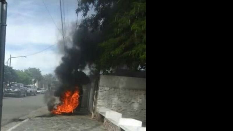 Caliente protesta en Recreo