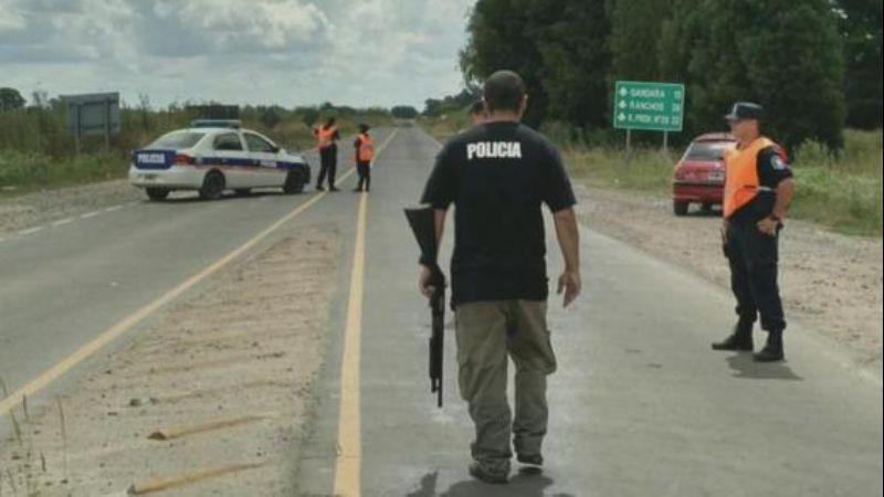 700 policías tras los prófugos condenados por el triple crimen