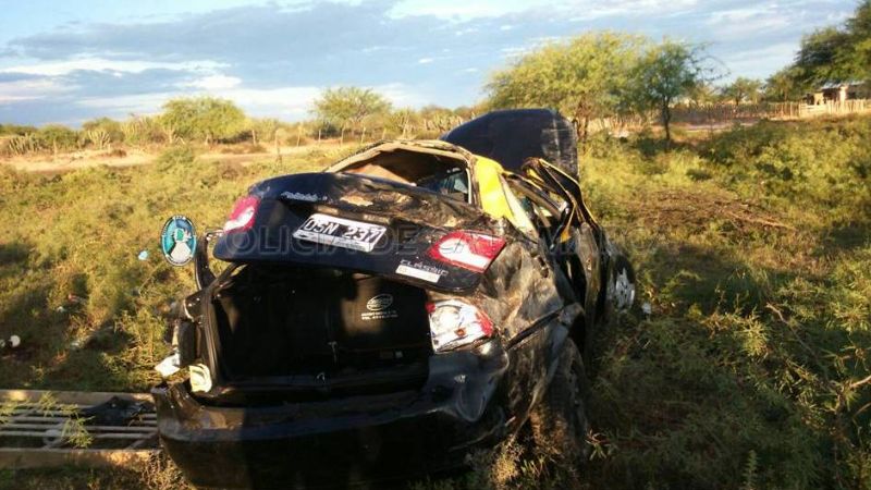 Una mujer y una adolescente murieron tras un vuelco en la ruta 157