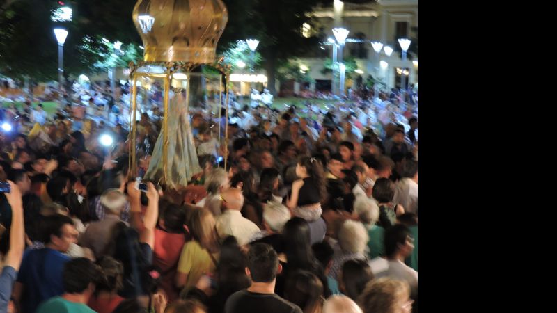 Las familias rindieron su homenaje a la Madre del Valle