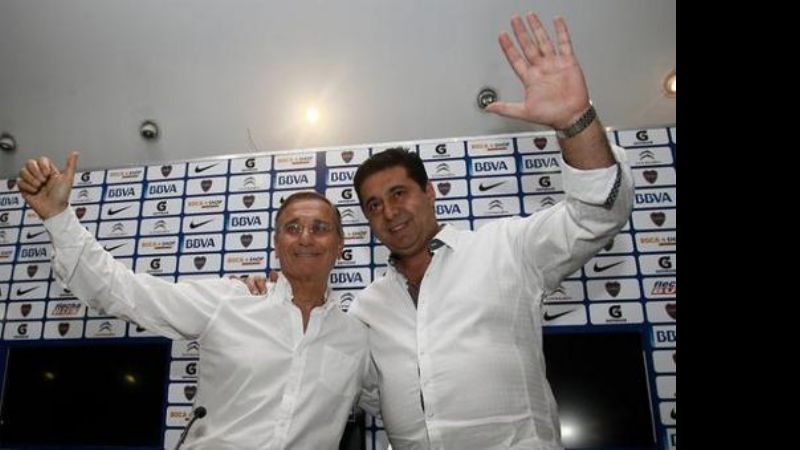 Angelici obtuvo el 43,78 % de los votos en su reelección en Boca