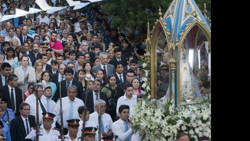 María caminó junto a su pueblo