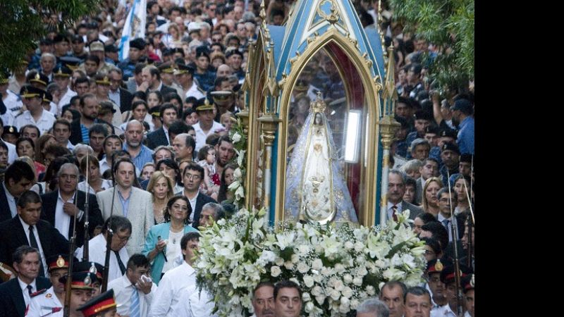 María caminó junto a su pueblo
