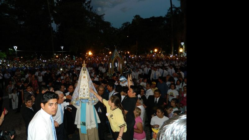 María caminó junto a su pueblo