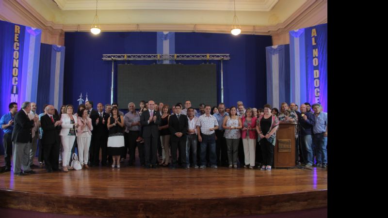 La UNCA reconoció a 70 No Docentes