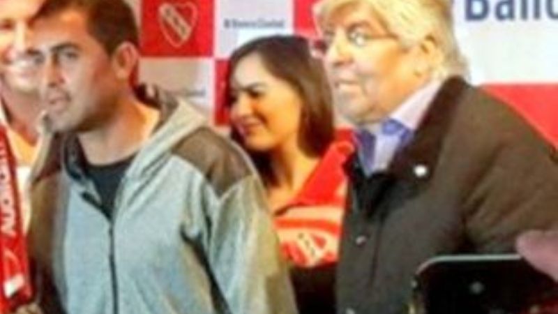 Montenegro desafía a Moyano, y solo se irá del “rojo” si lo "echan"