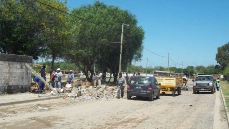 Se cayó pared lateral del predio donde se hará el Cabrito