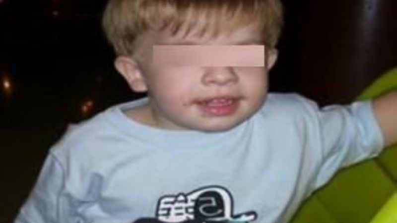 Nene de tres años cayó de un balcón en Brasil y está grave