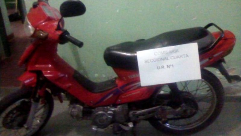 Cayó ladrón de moto